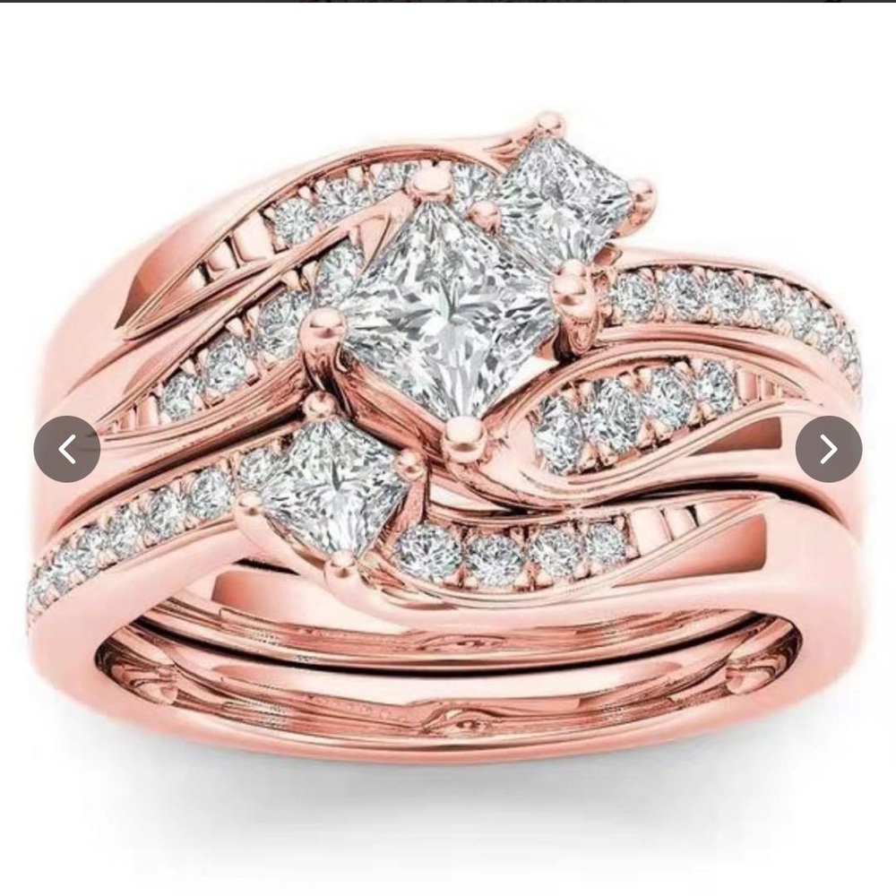Elegant Triple-Stone Swirl Ring Set 18K Rose Gold Plated - NWOT
